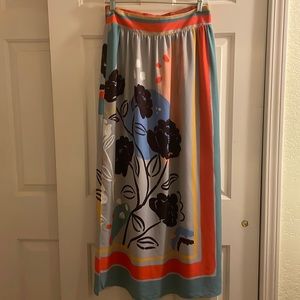 Long summer skirt size medium lined with lovely slit on each side